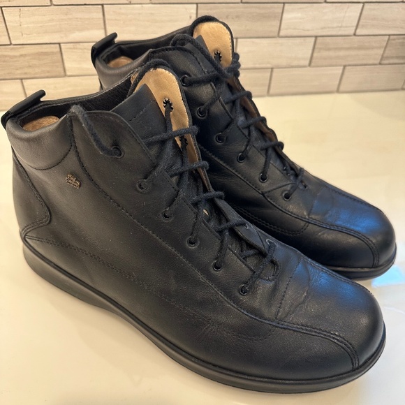 Finn Comfort Boots Size 7.5
